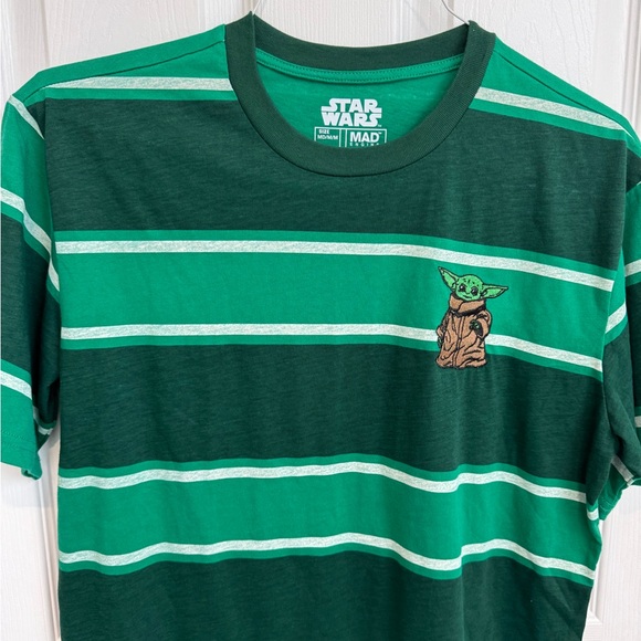 Star Wars- Mandalorian- Green Striped T-shirt Men's Mad Engine Size Medium NEW - Picture 1 of 7